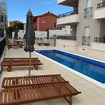 Lizzi. Apartmán