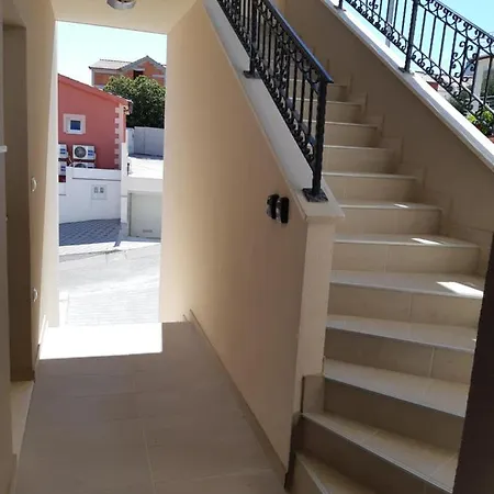 Apartment Lizzi. Trogir