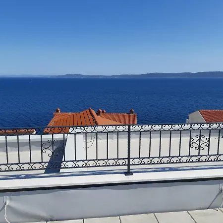 Lizzi. Apartman
